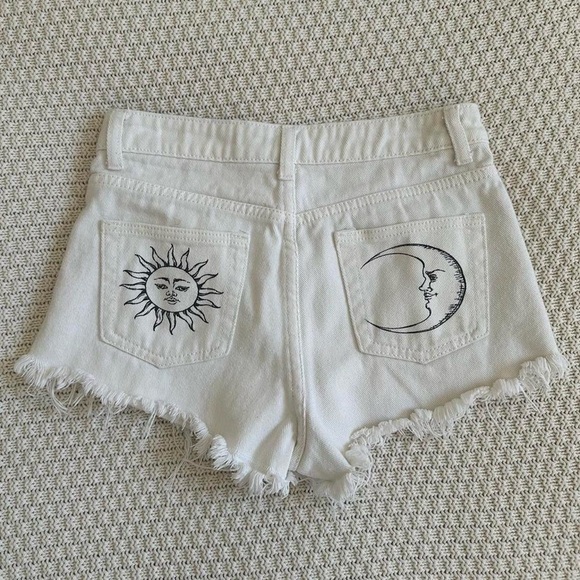 Adika Pants - White Frayed Hem Women’s Sun & Moon Shorts